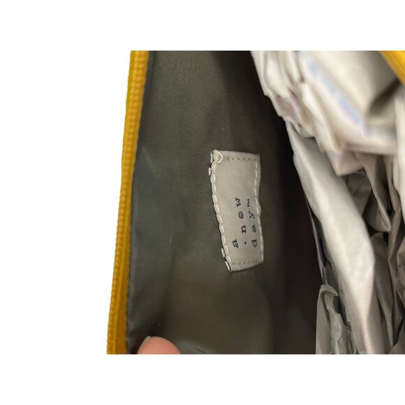 NWT A New Day Yellowish-Green Make-Up Organizer Pouch Bag Women's - Picture 7 of 7